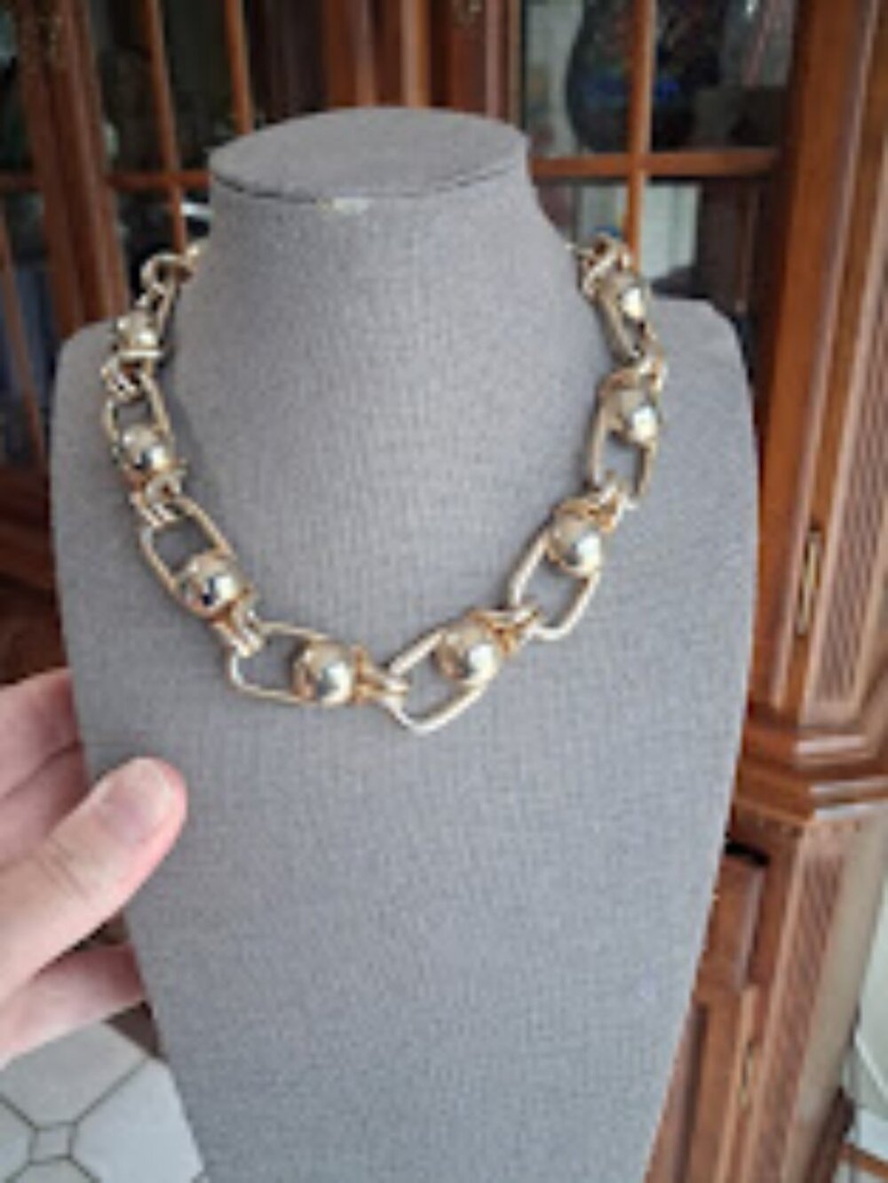 Chunky 15 inch Statement necklace - Picture 2 of 3